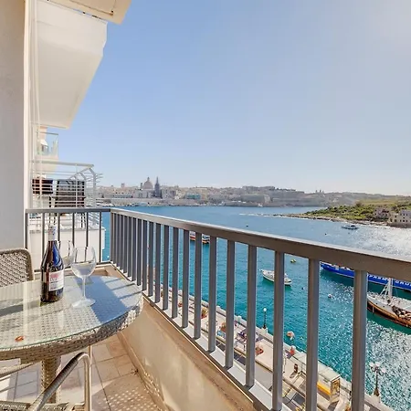 Marvellous With Valletta And Harbour Views Apartamento *
