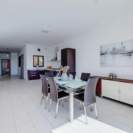 Marvellous With Valletta And Harbour Views * Σλιέμα