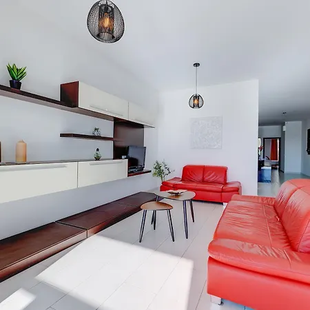 Marvellous With Valletta And Harbour Views Apartamento Sliema