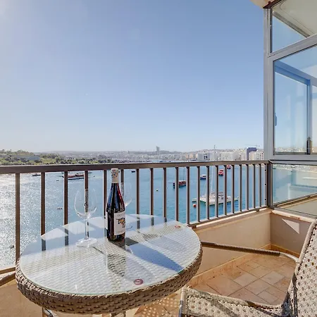 Marvellous With Valletta And Harbour Views Apartment Sliema