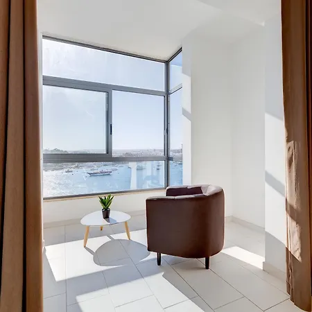 Marvellous With Valletta And Harbour Views Apartamento